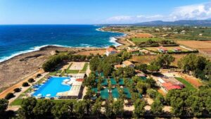 Camping in the Peloponnese with rooftop tent and 4x4 camper
